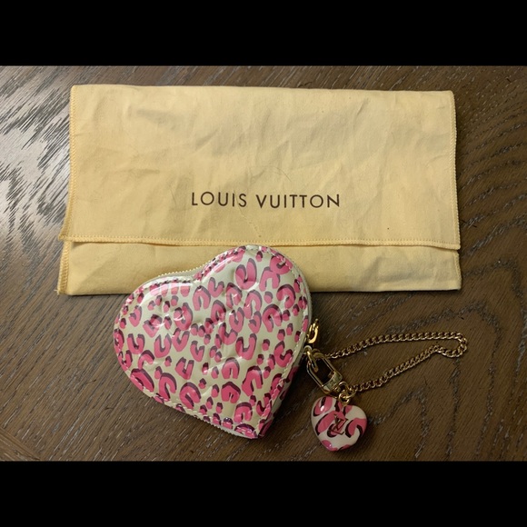 Limited edition Louis Vuitton heart coin purse - Picture 4 of 6